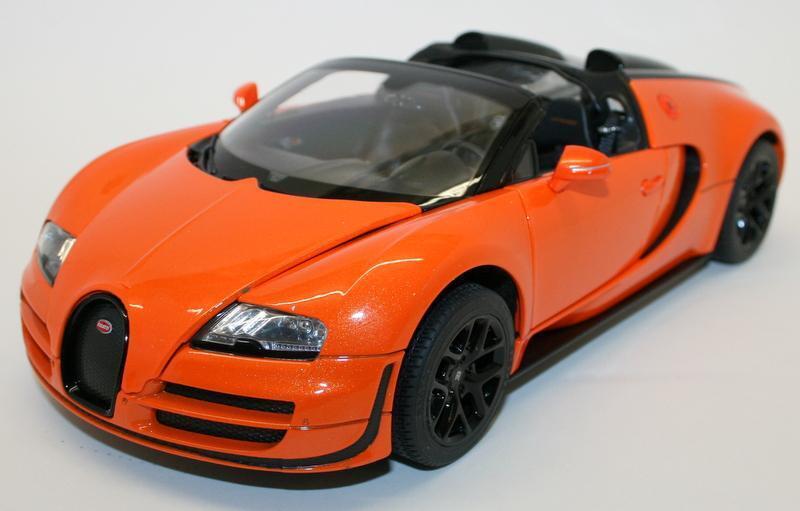 43900 Rastar Bugatti Grand Sport Vitesse 16.4 Die cast 1:18 Scale Toy Car with Open Doors - Orange